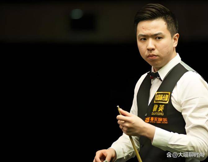 对他虎视眈 对他虎视眈